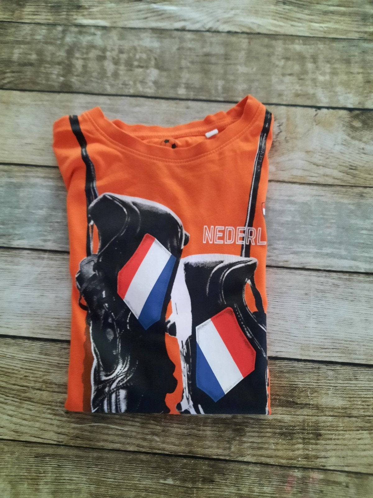 Te koop WK oranje T- shirt, Jongen of Meisje, Ophalen of Verzenden, Zo goed als nieuw, Shirt of Longsleeve