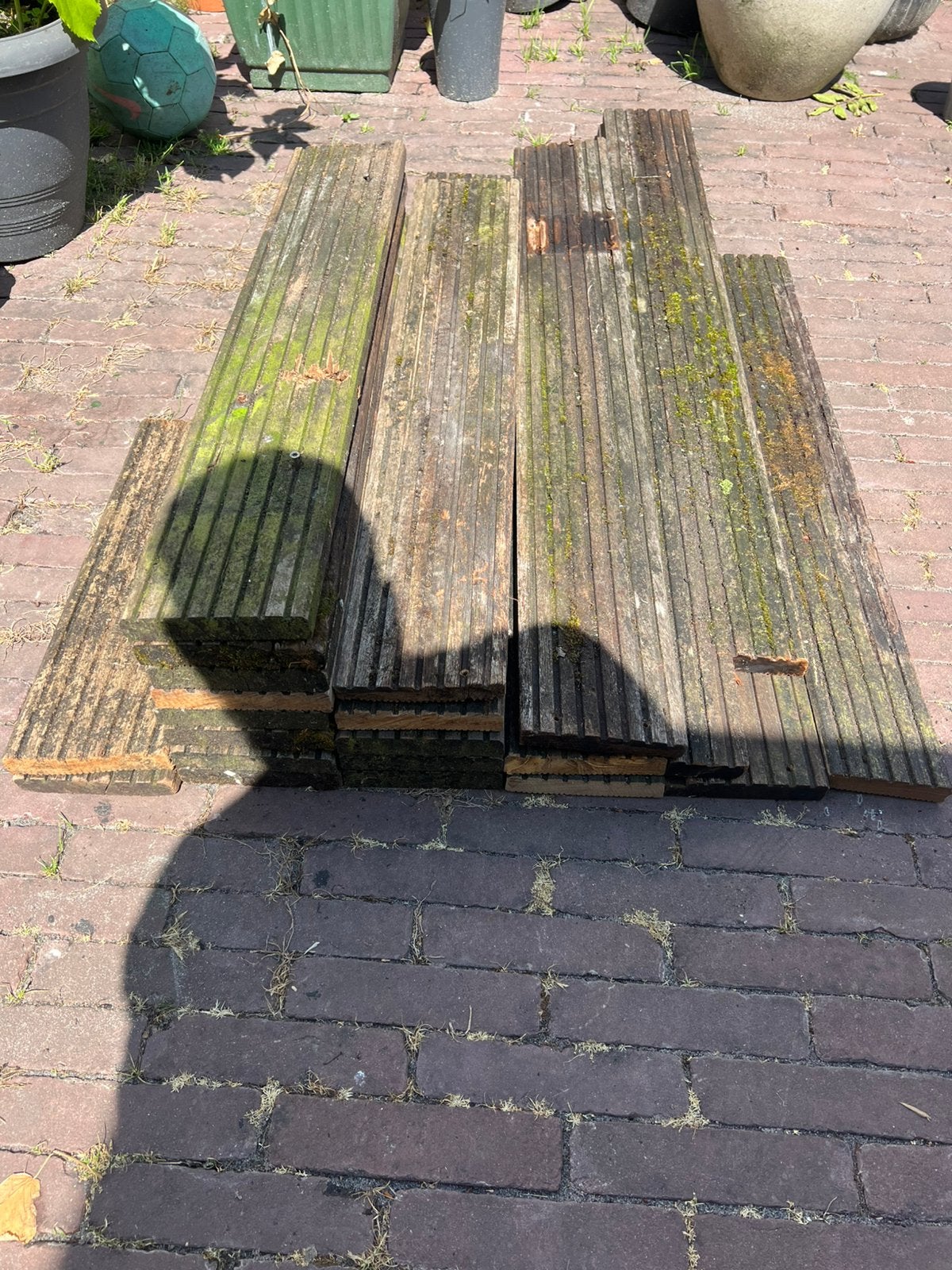20 vlonderplanken. 18/19 meter Vlonder teras hardhout, Ophalen, Minder dan 25 mm, Pallet, Minder dan 200 cm