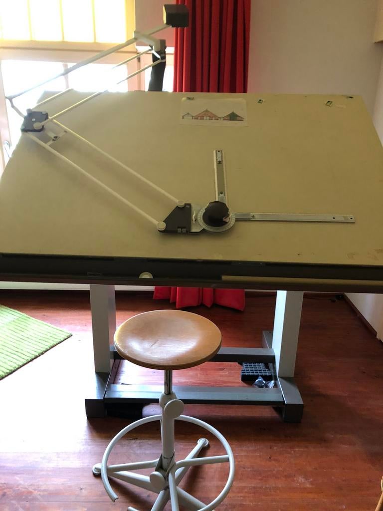 Tekentafel met verstelbaar blad, Doe-het-zelf en Verbouw, Tekentafels, Ophalen, Gebruikt, 130 tot 150 cm