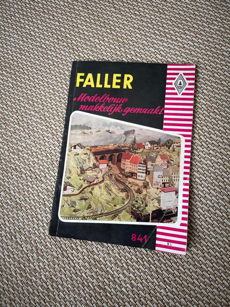 Boekje Faller 841 Modelbouw makkelijk gemaakt, Overige merken, Gebruikt, Gelijkstroom of Wisselstroom, Boek, Tijdschrift of Catalogus