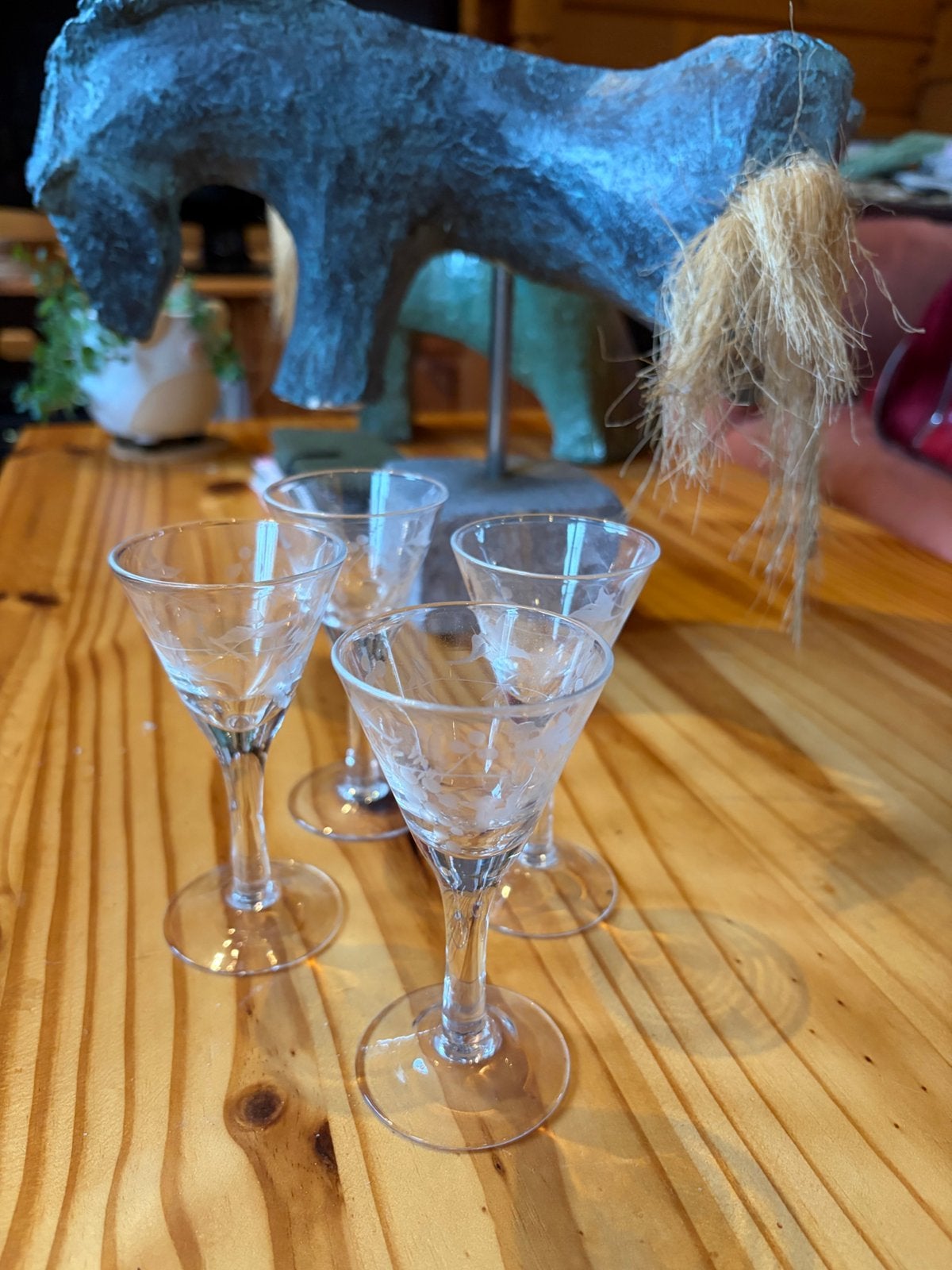 4 likeur glaasjes kristal geslepen, Verzamelen, Glas en Borrelglaasjes, Ophalen of Verzenden, Zo goed als nieuw, Borrel- of Shotglas