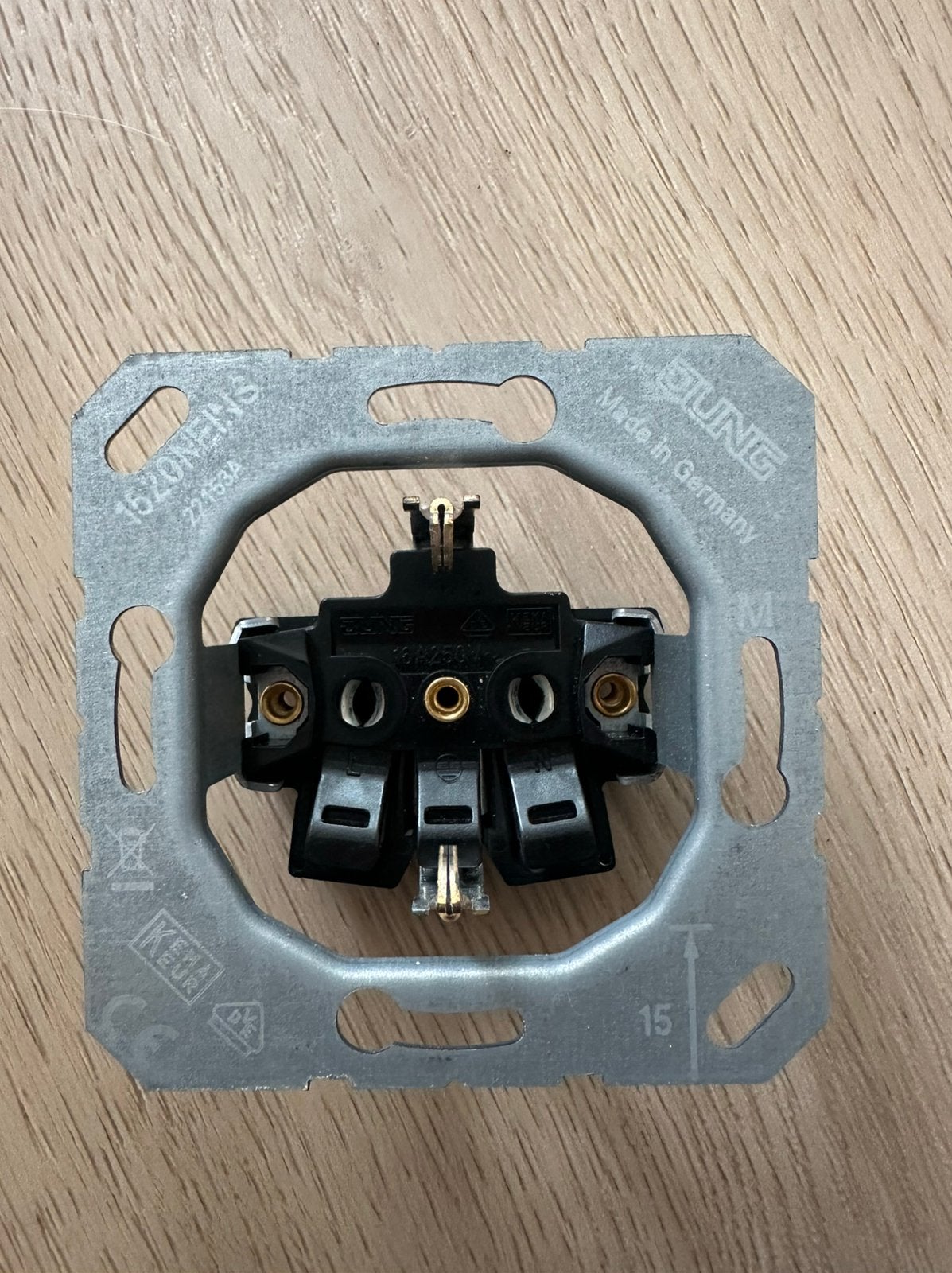JUNG Stopcontact Inbouwmechanisme, Ophalen of Verzenden, Nieuw, Stopcontact