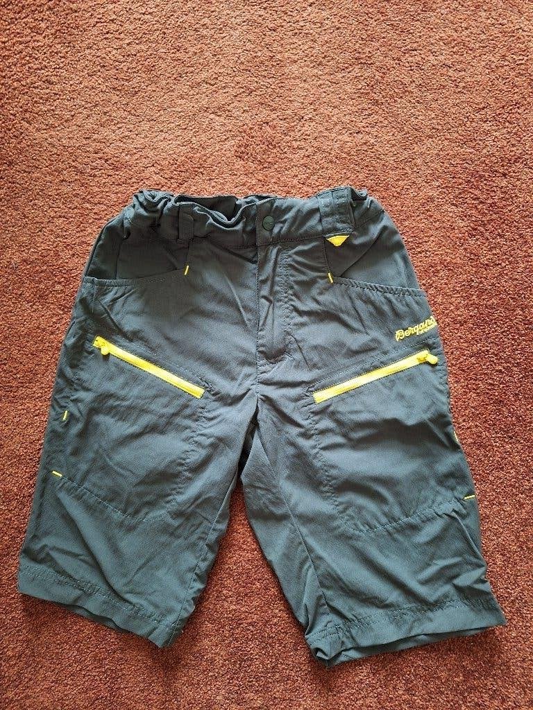 Outdoor short maat 164, Broek, Ophalen of Verzenden, Jongen, Bergans