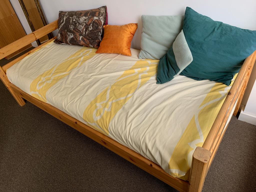 bed (1-persoons, gratis ophalen), Huis en Inrichting, Slaapkamer | Bedden, Ophalen, Gebruikt, 90 cm, Tijdloos/modern