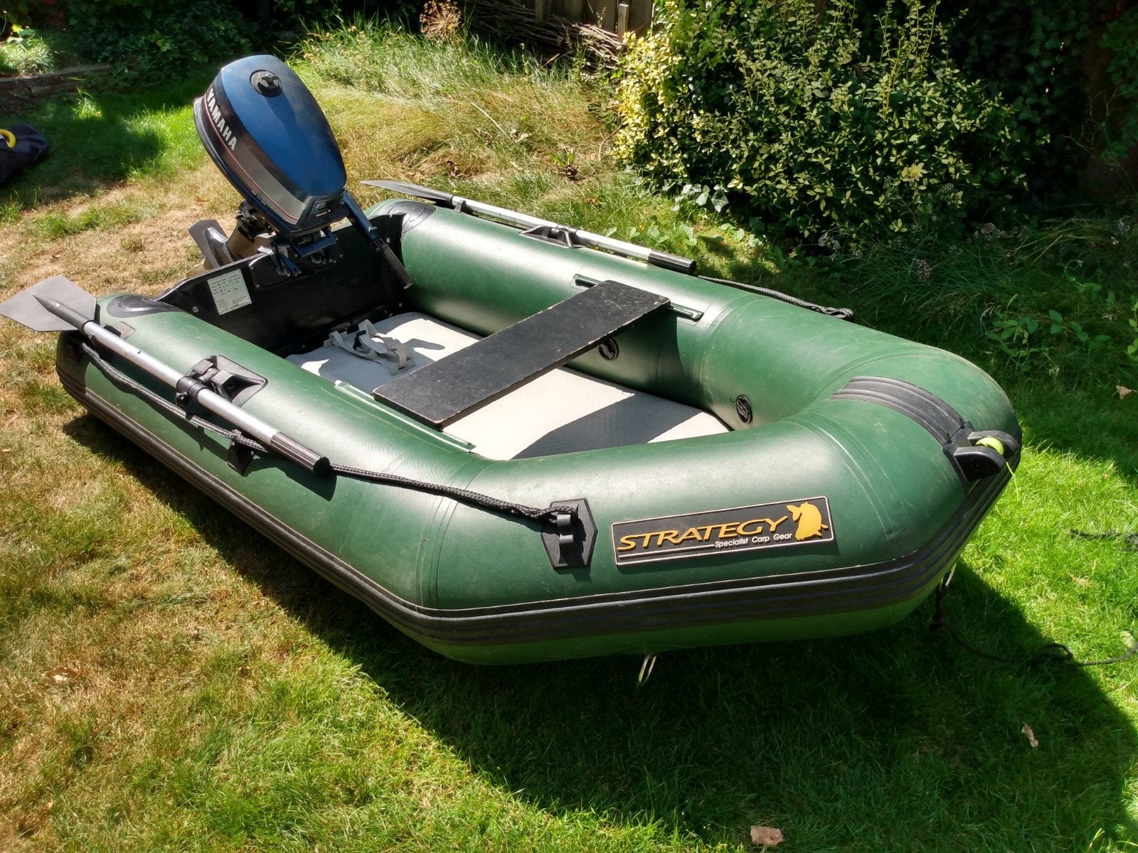 Rubberboot met buitenboordmotor. Strategy en Yamaha. 4pk., Ophalen, Airdeck, Gebruikt, 4 pk