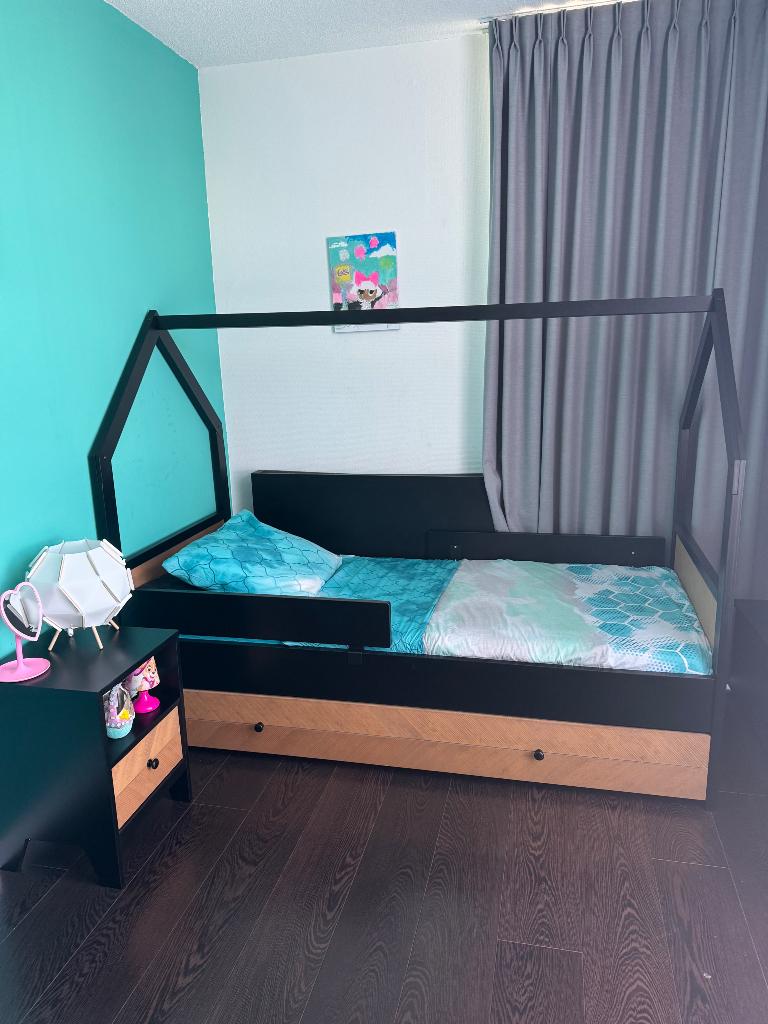 Bed Bopita met uitschuifbed, Ophalen, 85 tot 100 cm, Zo goed als nieuw, Lattenbodem