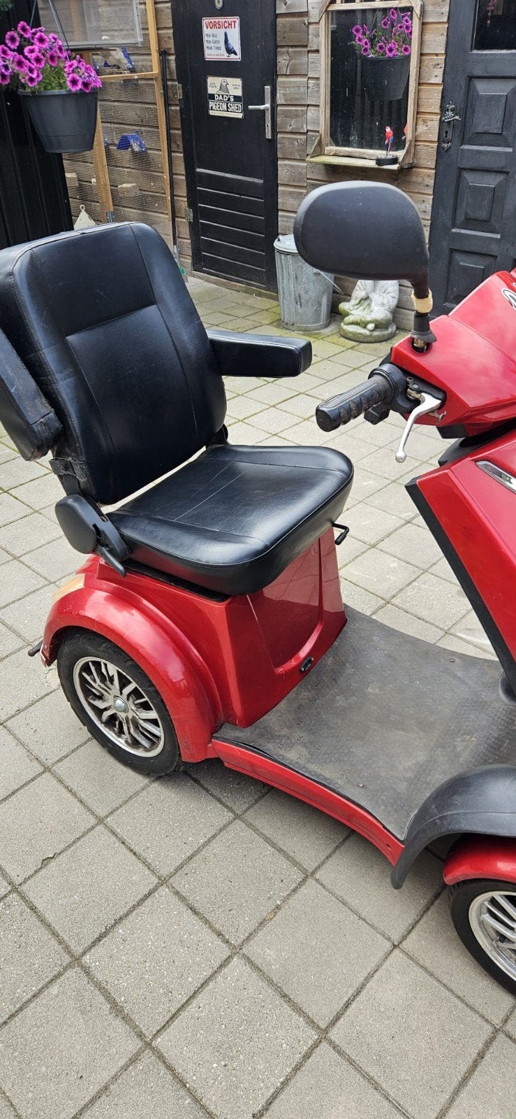 Scootmobiel, Ophalen, 10 km/u of minder