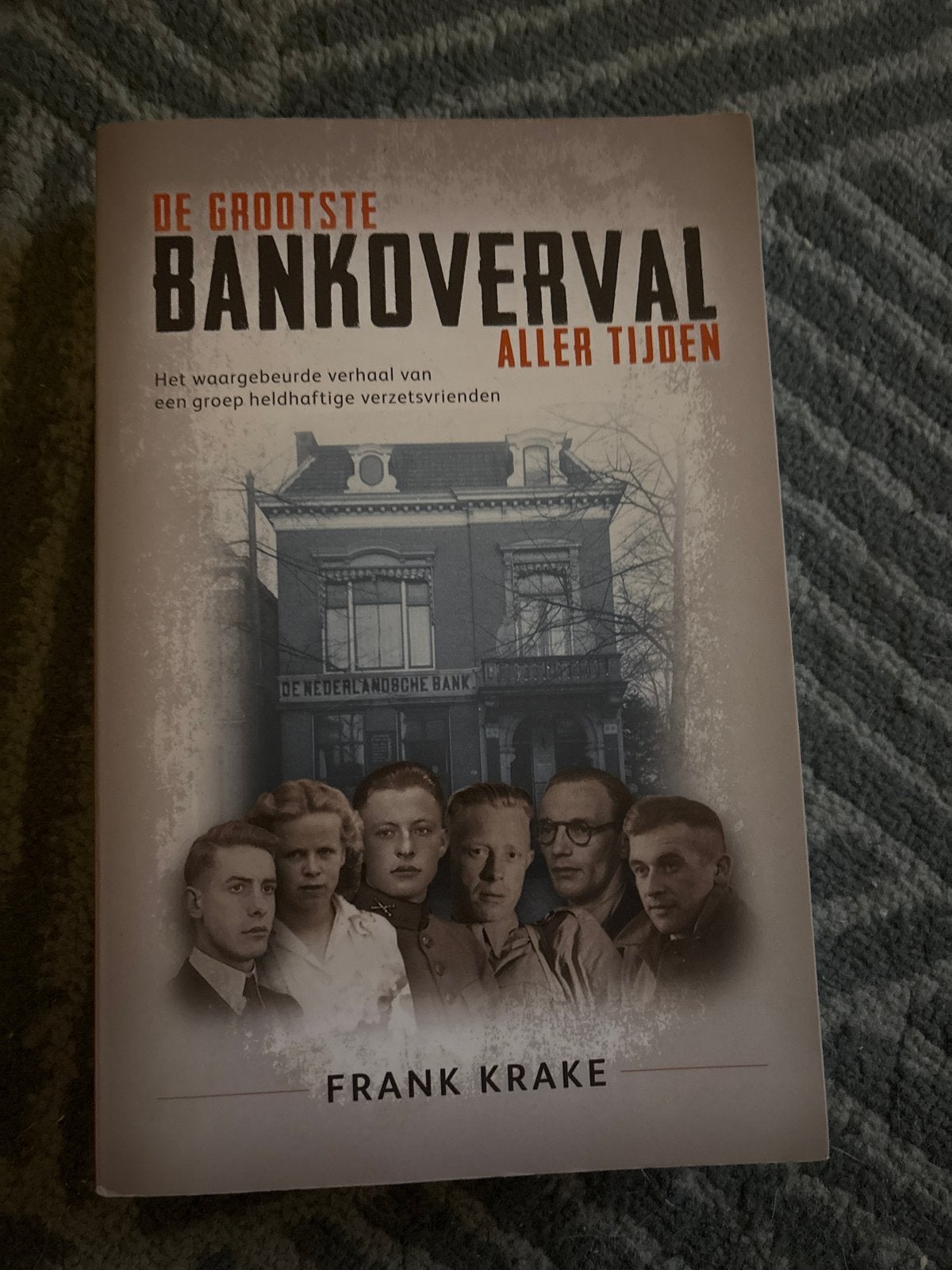 De Grootste Bankoverval Aller Tijden - Frank Krake, Ophalen of Verzenden, 20e eeuw of later, Zo goed als nieuw