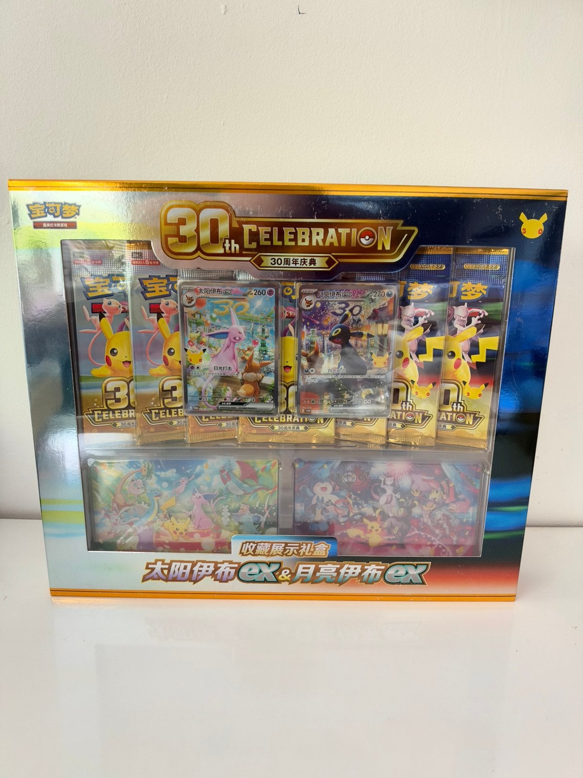 Pokémon 30th Celebration Espeon ex & Umbreon ex Box – CHN, Ophalen of Verzenden, Nieuw, Boosterbox