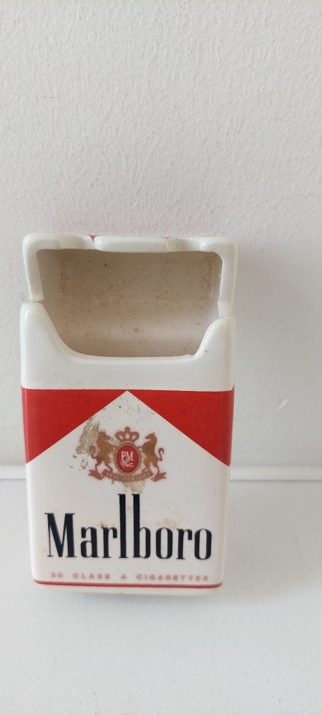 Beeld Vintage Marlboro Keramische Asbak - Pakje Sigaretten, Eu, Eu, Ophalen of Verzenden, Zo goed als nieuw