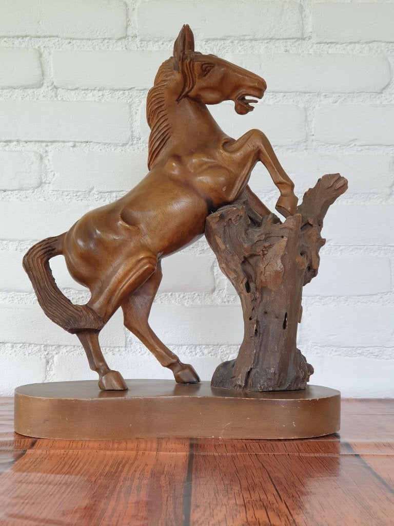 Mooi bruin houten paardje van hout op houten voet, Verzamelen, Ophalen of Verzenden, Gebruikt, Dier