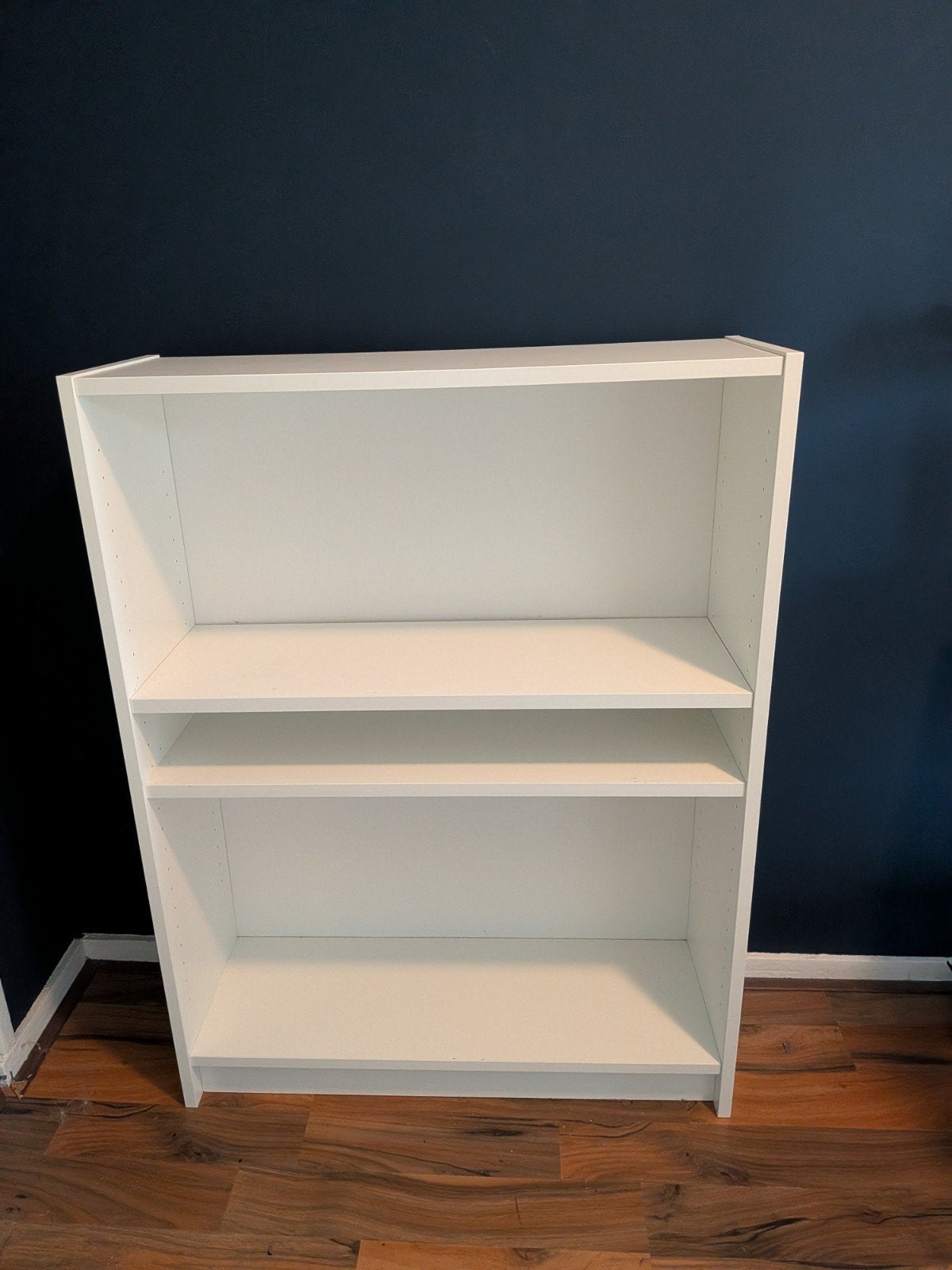 IKEA Billy Boekenkast - Wit met 3 Schappen, Huis en Inrichting, Ophalen, Met plank(en), 100 tot 150 cm, 50 tot 100 cm