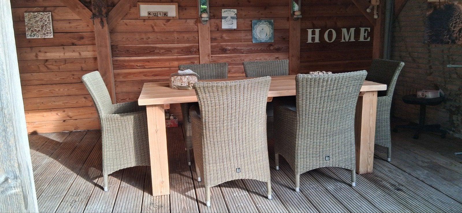 Robuuste Douglas Houten Eettafel met 6 Stoelen, Ophalen, Zo goed als nieuw, Rechthoekig, Hout