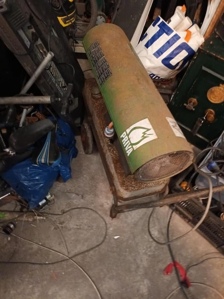 Priva industriële kachel/heater op wielen, Ophalen, Gebruikt, Kachel, 60 tot 150 cm