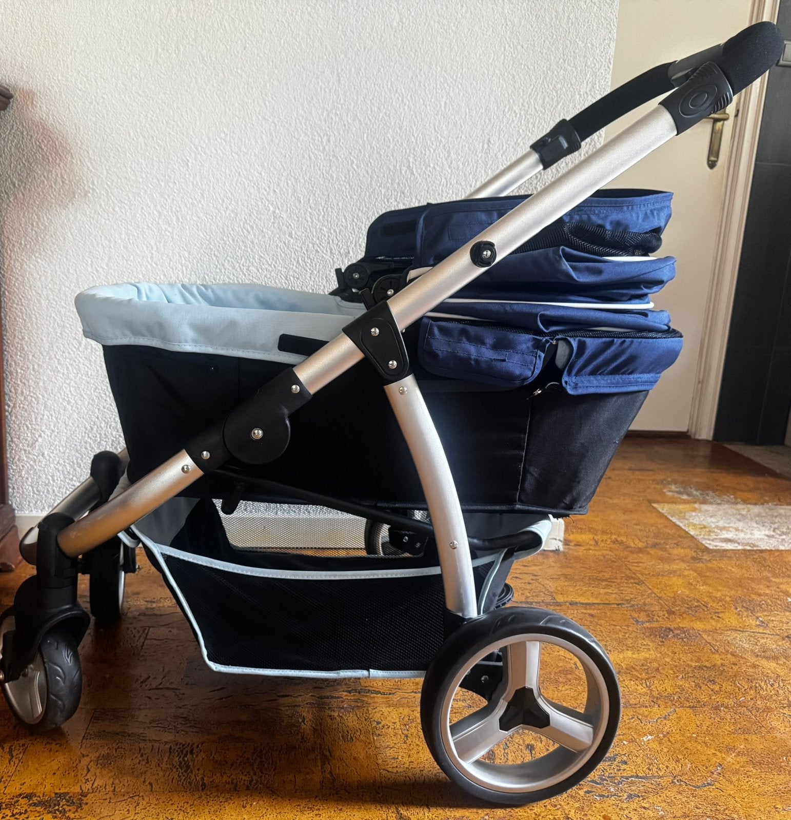 Nieuwe innopet honden buggy incl regenhoes, Dieren en Toebehoren, Ophalen of Verzenden, Nieuw