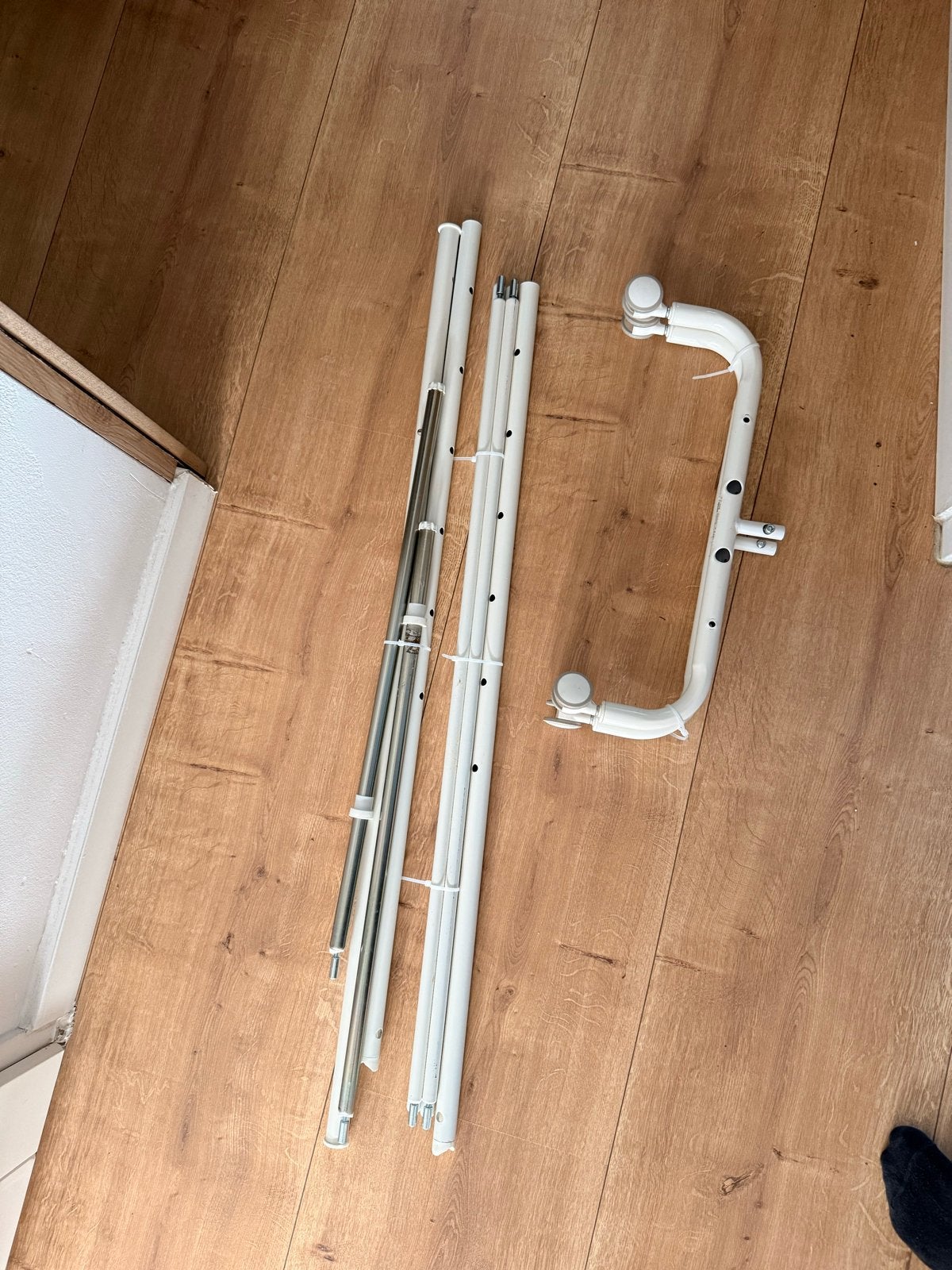 IKEA RIGGA Kledingrek Wit, Ophalen of Verzenden, Met wielen, Gebruikt