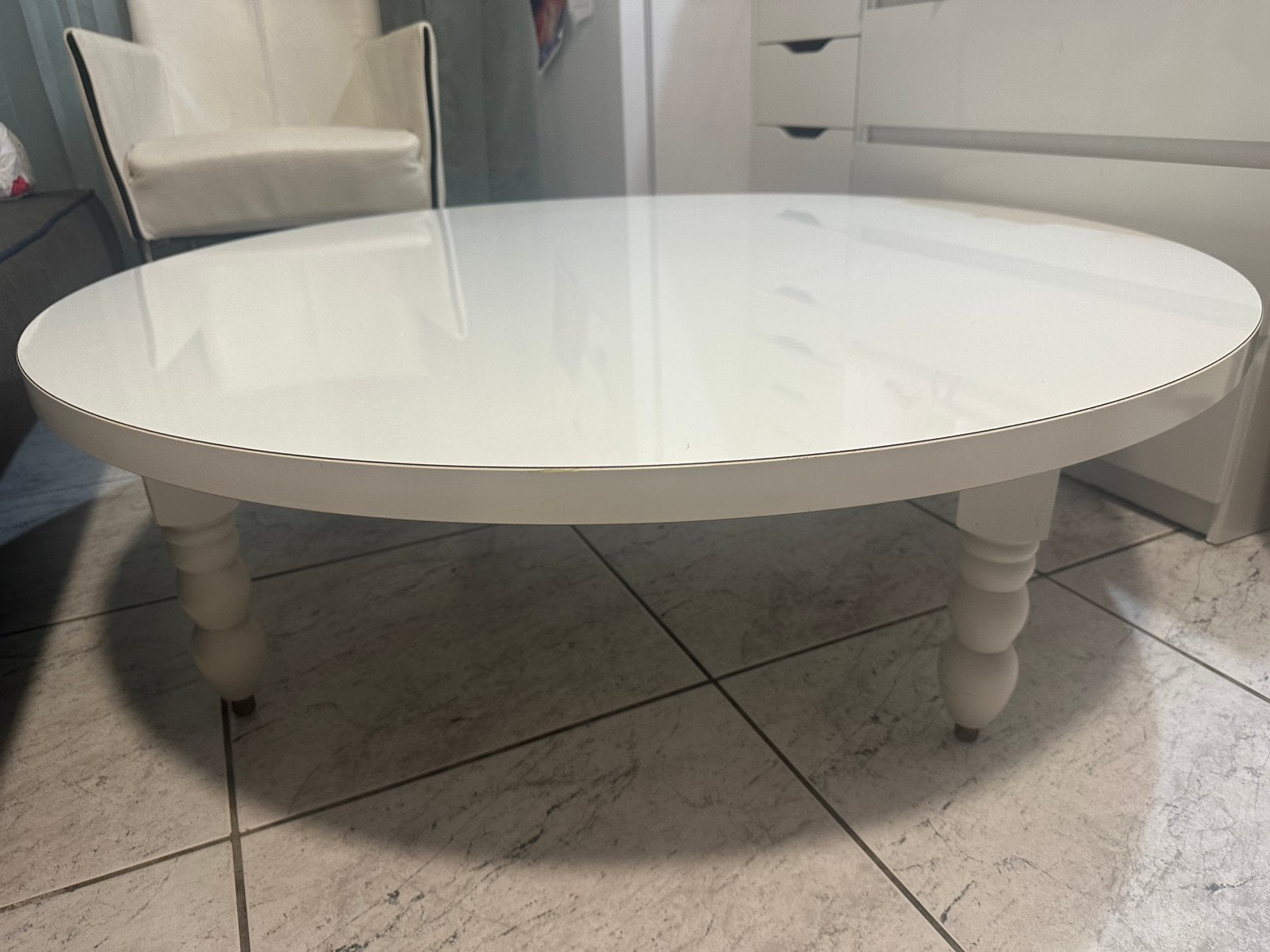 Salontafel  rond massief hout geen gevuld hout wit hoogglans, Tuin en Terras, Ophalen, Zo goed als nieuw, Rechthoekig, Hout