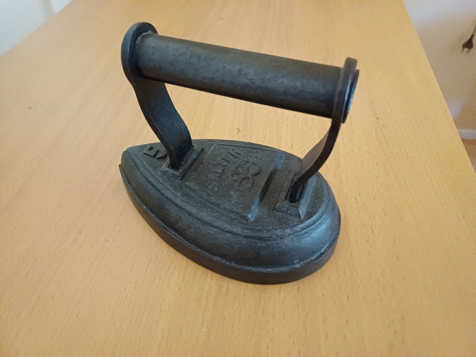 Antiek gietijzeren strijkijzer - Salter No. 5, Antiek en Kunst, Ophalen of Verzenden