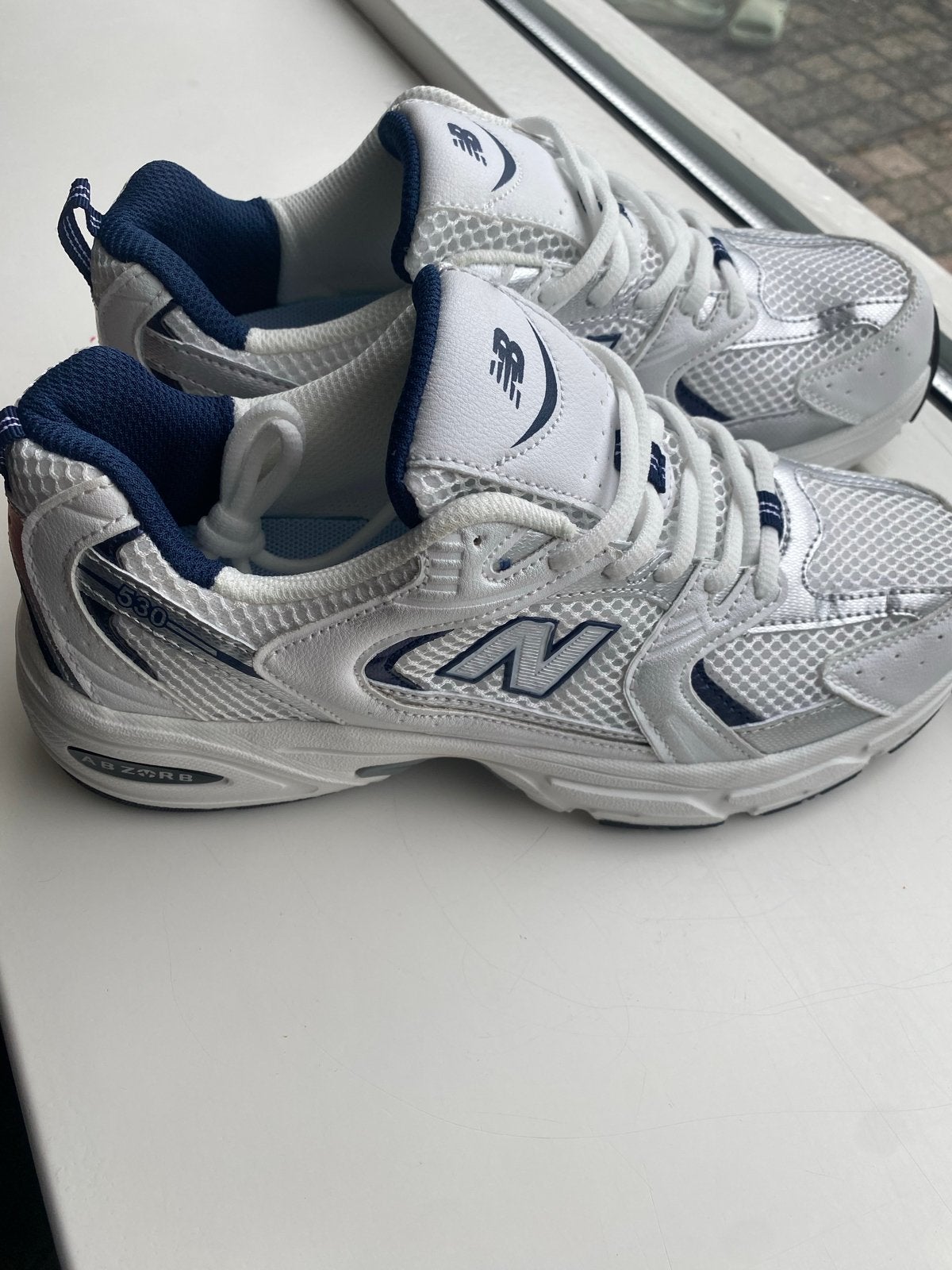 New Balance 530 Sneakers - Wit/Blauw, Kleding | Dames, Schoenen, Blauw, Nieuw, Ophalen of Verzenden, Sneakers of Gympen