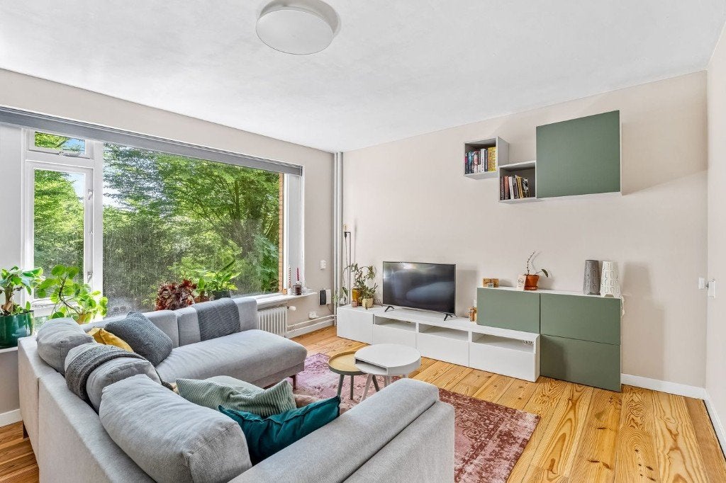 IKEA Besta & Eket TV-meubel met olijfgroene deurtjes, Huis en Inrichting, Ophalen, 250 tot 300 cm, Gebruikt, Minder dan 100 cm