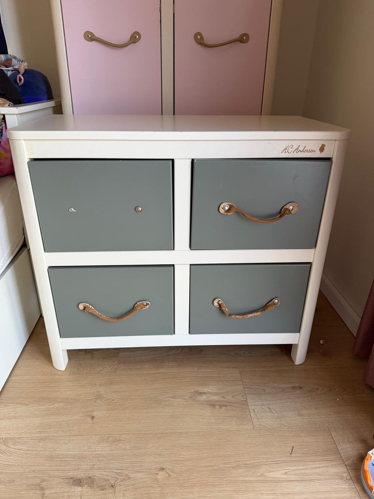 Commode kast HC Andersen, Ophalen, 50 tot 70 cm, 105 cm of meer, 100 cm of meer
