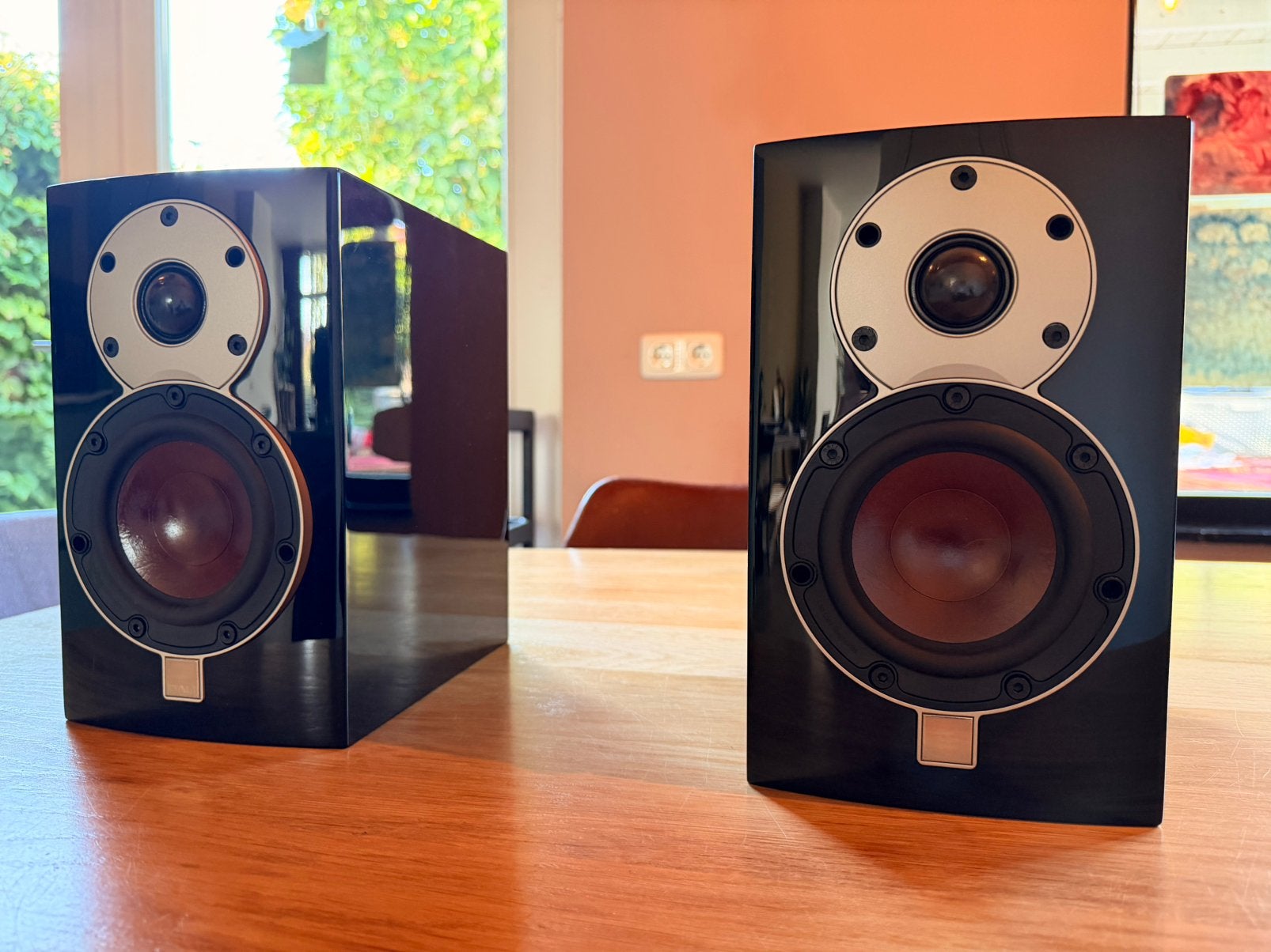 Dali Menuet zwart hoogglans, Ophalen of Verzenden, Zo goed als nieuw, 60 tot 120 watt, Overige merken