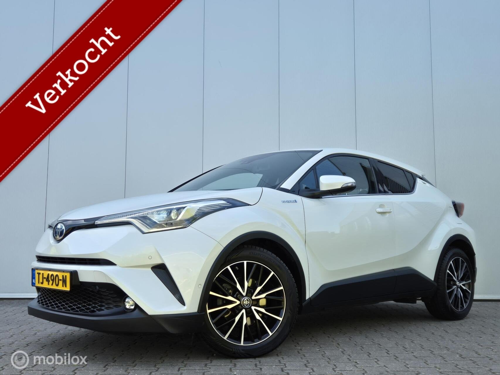 TOYOTA C-HR 1.8 HYBRID EXECUTIVE/FULL LED/JBL/KEYLESS/HALF-L, Dealer onderhouden, Euro 6, 4 cilinders, Adaptive Cruise Control