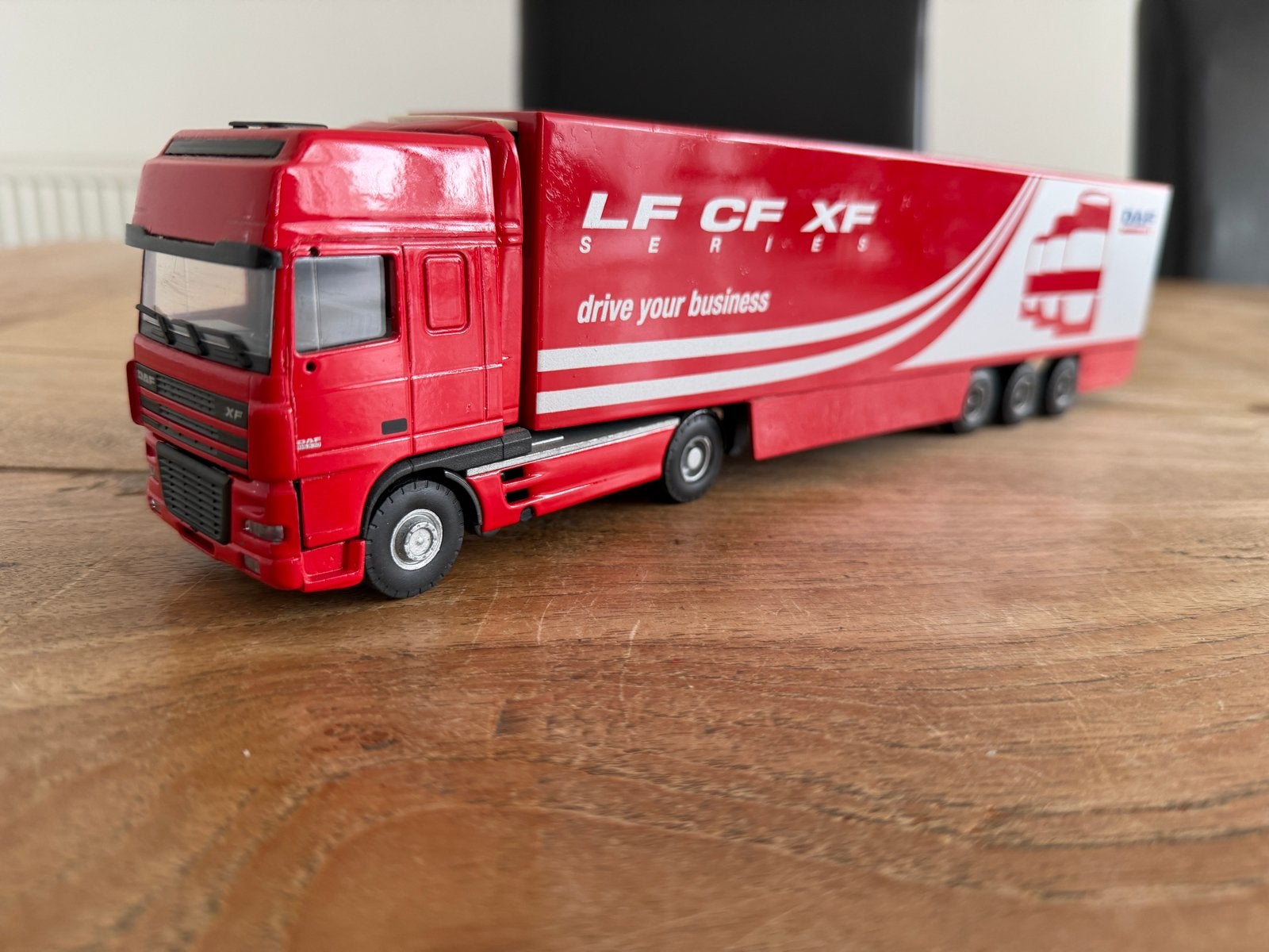 DAF LF CF XF Series vrachtwagen model - Zo goed als nieuw, Hobby en Vrije tijd, Ophalen of Verzenden, Zo goed als nieuw, Bus of Vrachtwagen