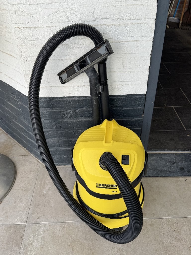 Karcher WD2 nat/droog stofzuiger, Inclusief accessoires, Gebruikt, Kärcher, Minder dan 1200 watt