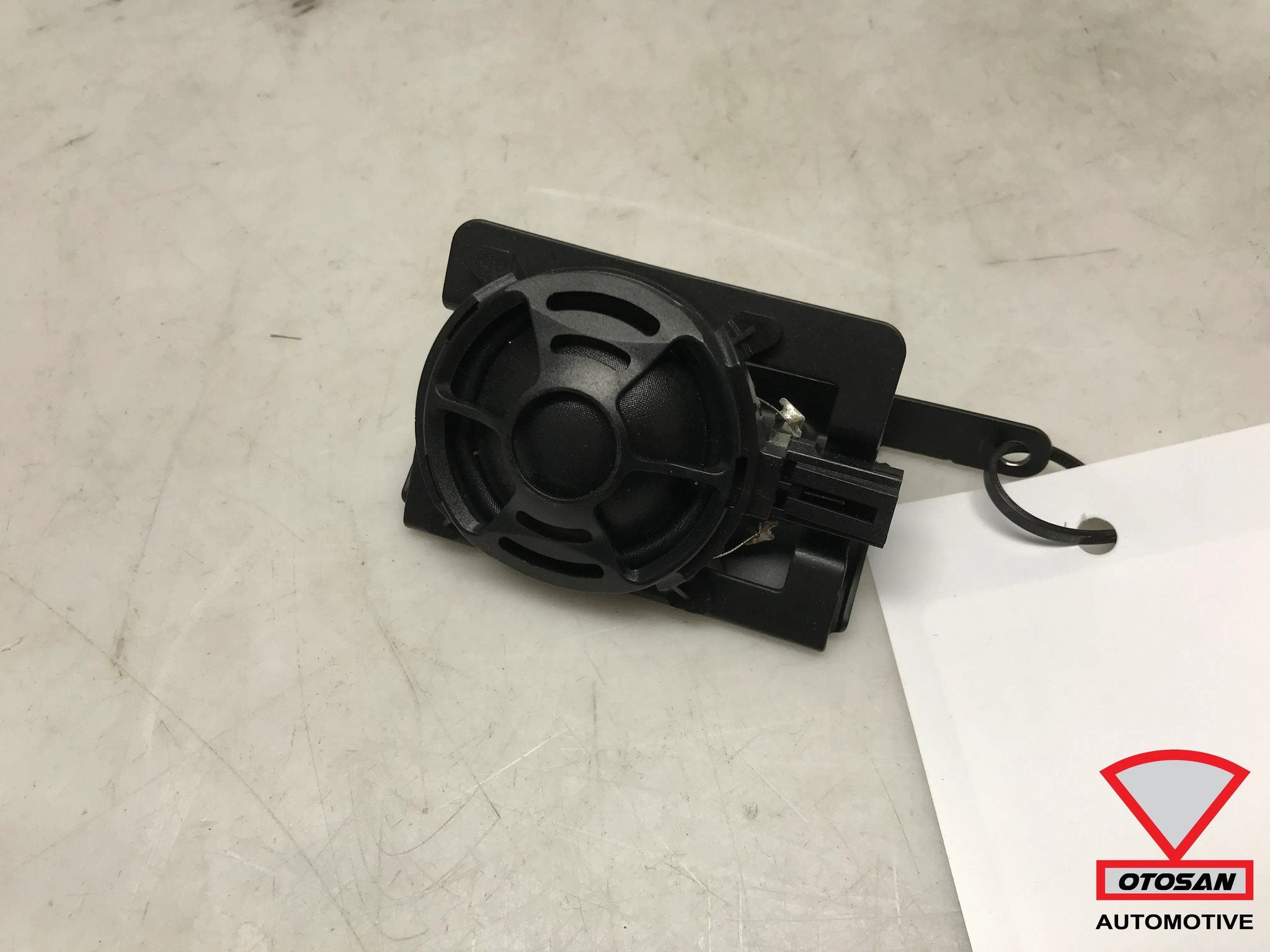 Audi A4 8W B&O Bang & Olufsen Tweeter Links Voor 8W5035399D