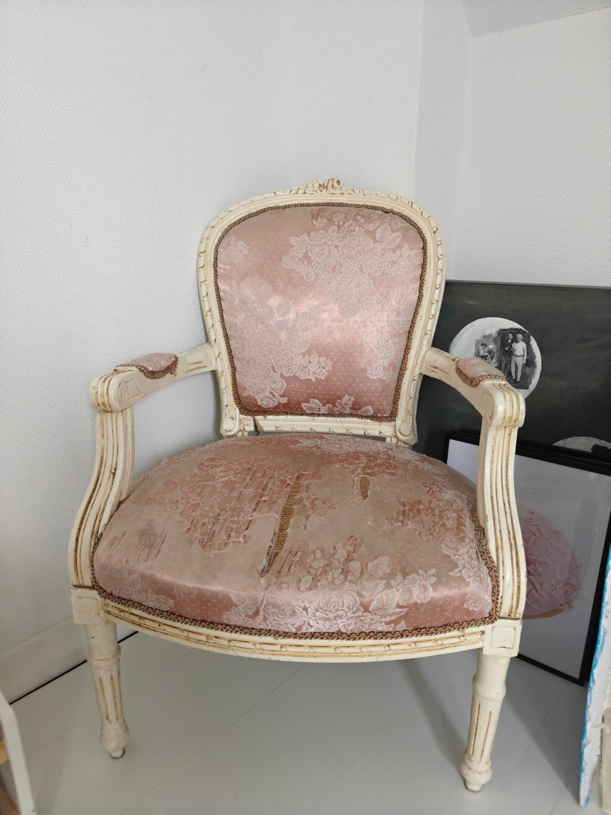 Brocante fauteuil /stoel met roze bloemenstof, Ophalen