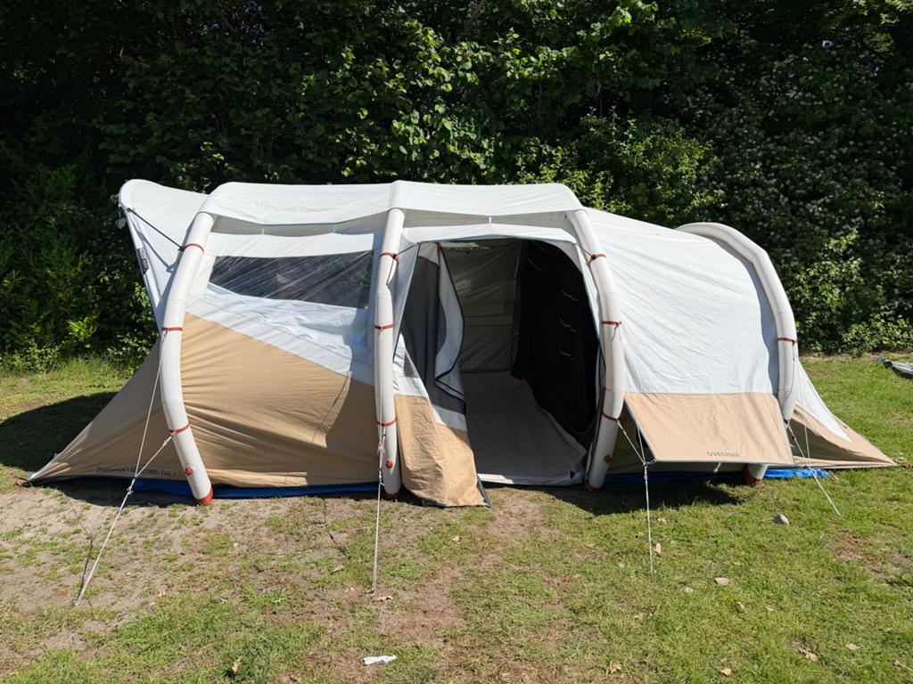 Quechua air second 6.3 (6persoons 3 cabines) f&b beige, Caravans en Kamperen, Tenten, Ophalen of Verzenden, Gebruikt, Tot en met 6