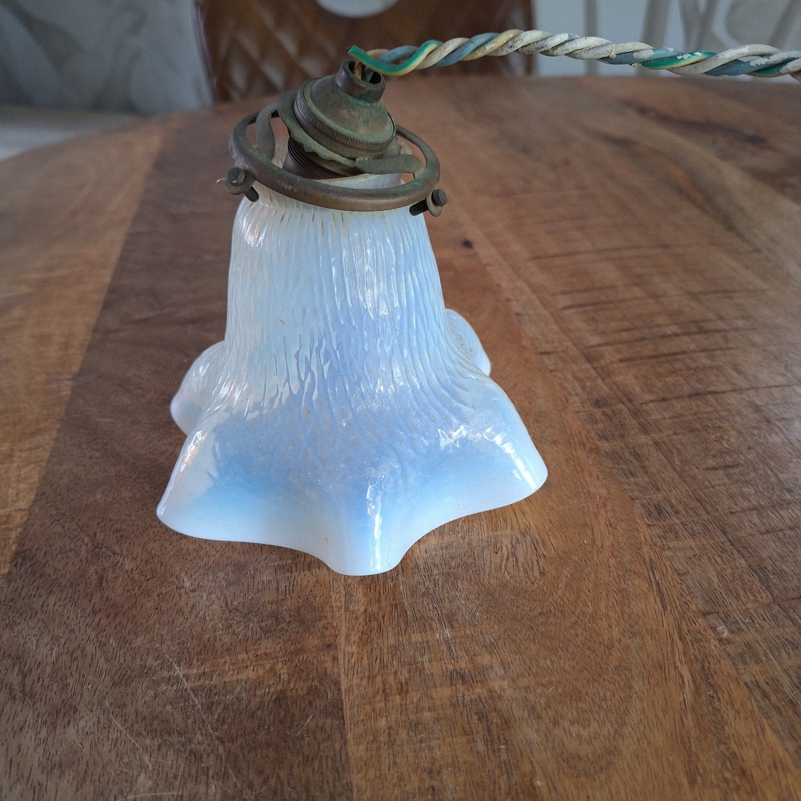 Vintage opaline glazen lampenkap met fitting, Ophalen of Verzenden