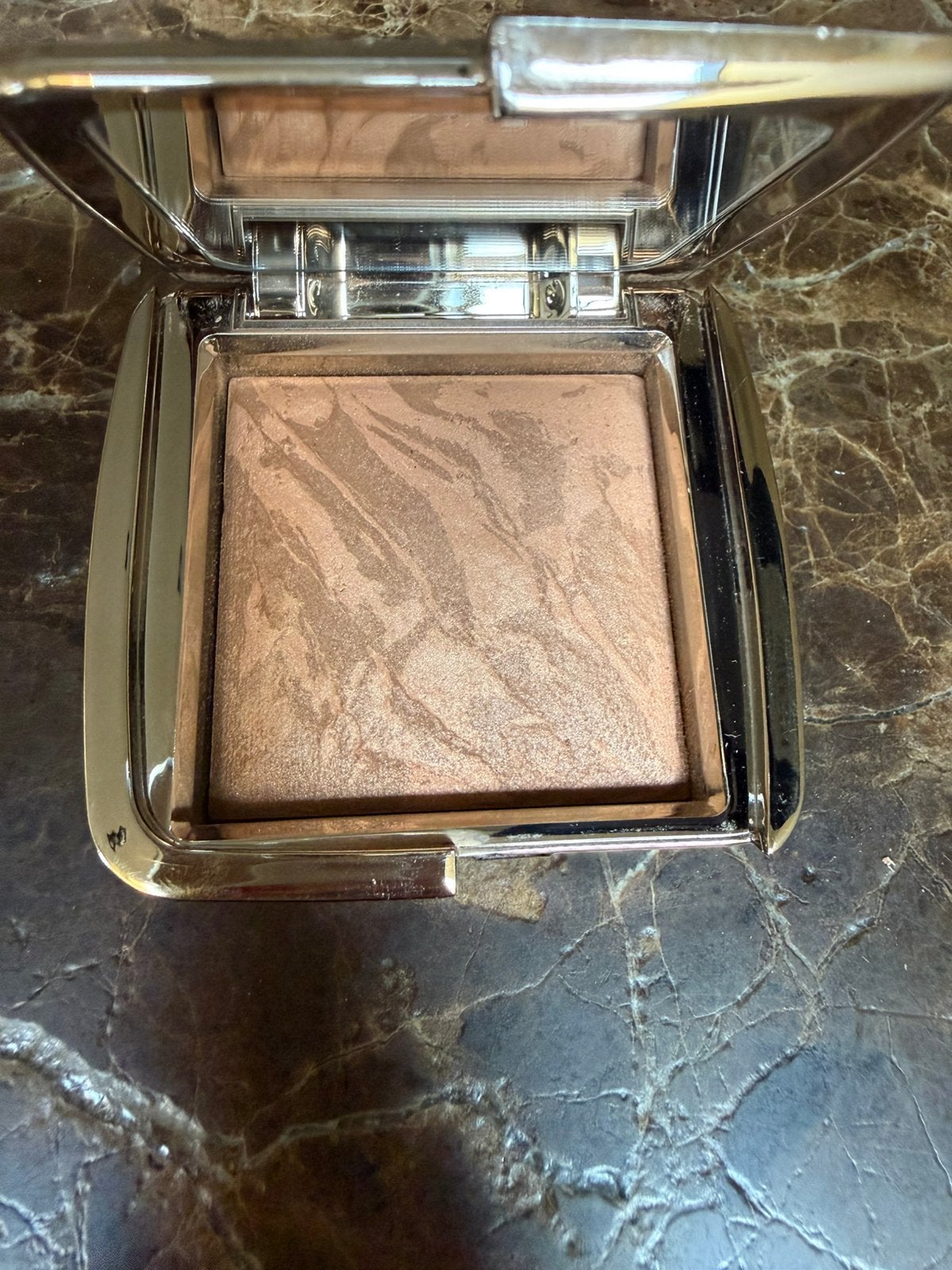 Hourglass ambiant radiant bronze light, Bruin, Gehele gezicht, Ophalen of Verzenden, Zo goed als nieuw
