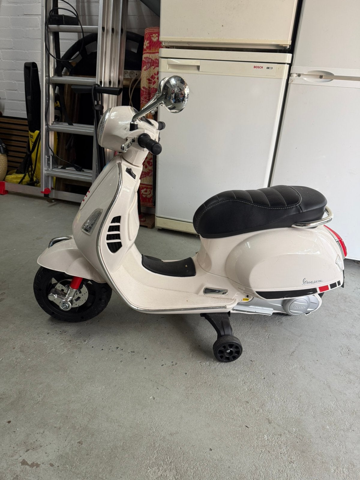 Vespa kinder scooter, Kinderen en Baby's, Zo goed als nieuw