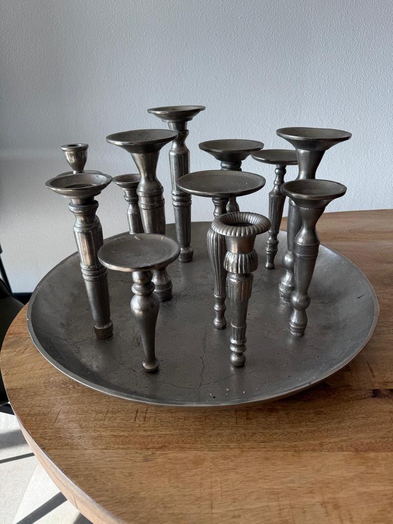 Vintage metaal zilverkleurig kandelaar, Antiek en Kunst, Antiek | Kandelaars, Ophalen, Zilver