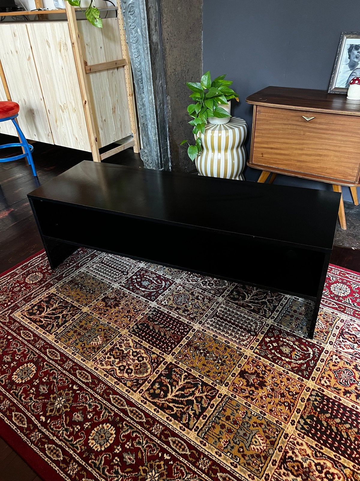 Tv meubel zwart, Strak, Gebruikt, 100 tot 150 cm, Ophalen of Verzenden