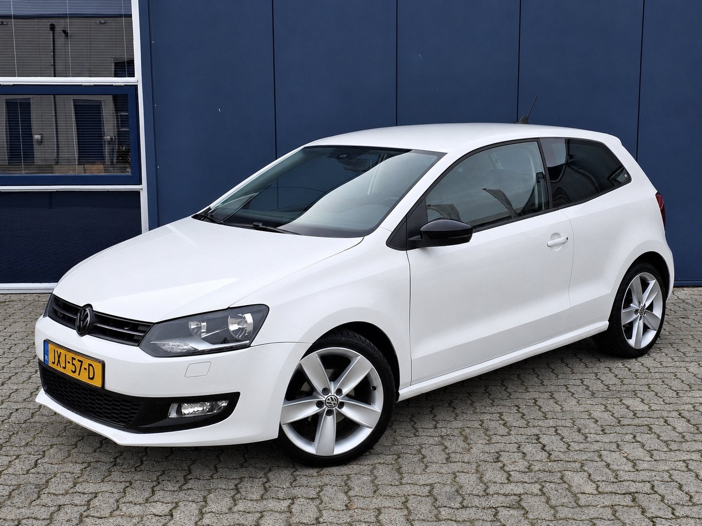 Volkswagen Polo 1.2 TSI Highline 2010 Wit|Airco|Cruise|Navi, Voorwielaandrijving, Stof, Zwart, 4 cilinders