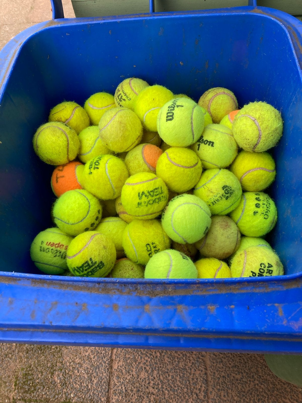 100-150 gebruikte tennisballen, Sport en Fitness, Tennis, Ophalen, Gebruikt, Ballen, Overige merken