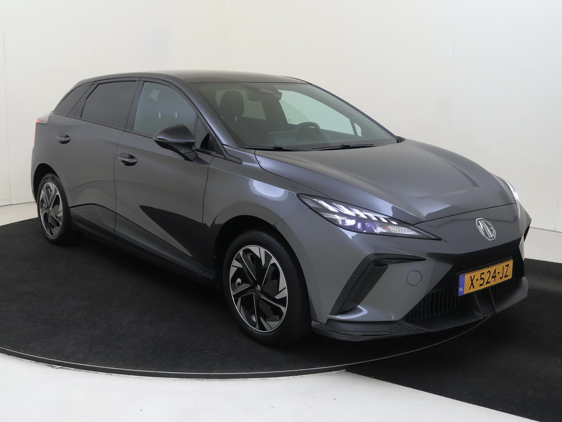 MG 4 Long Range Comfort 64 kWh | CarPlay | Led Koplampen | A, Auto's, MG, Automaat, 12 maanden, Gebruikt, Origineel Nederlands