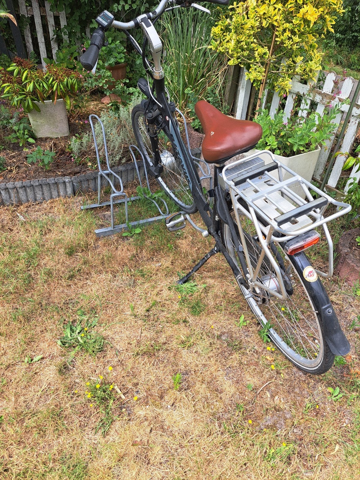 Batavus E-bike met voorwielmotor en bagagedrager, Ophalen, Gebruikt, Batavus, 51 tot 55 cm