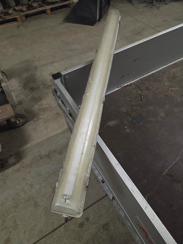 Tl armaturen inclusief tl buis, Ophalen, Gebruikt, Minder dan 50 watt, Lamp met armatuur