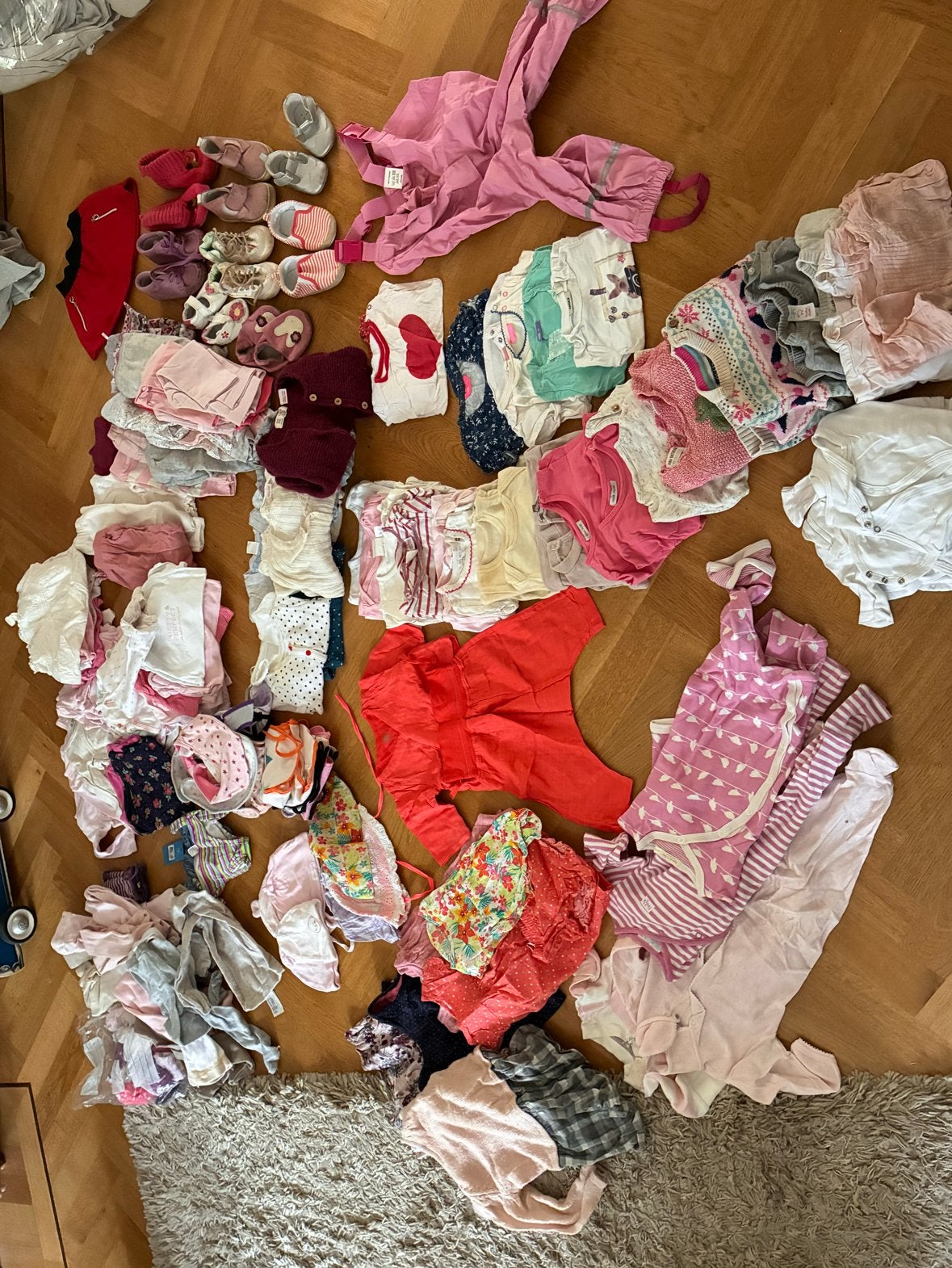 Baby meisjes kleertjes t/m maat 98 (ong 18 maanden), Kinderen en Baby's, Babykleding | Baby-kledingpakketten, Ophalen, Gebruikt