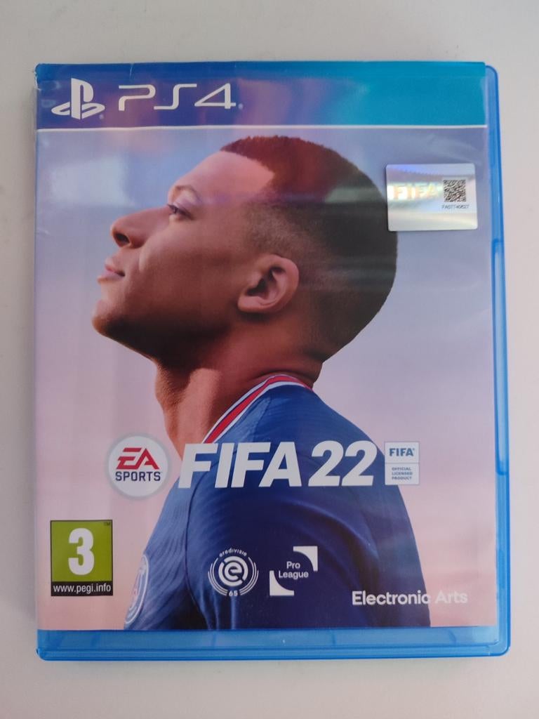 FIFA 22 - PS4, Ophalen of Verzenden, Zo goed als nieuw, Eén computer, Sport