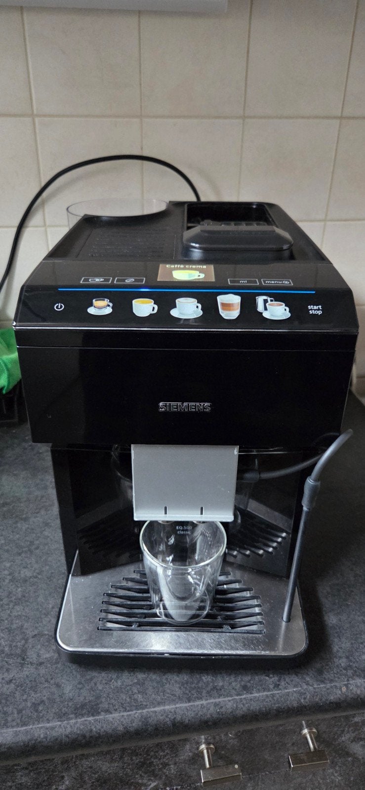 siemens eq 500 koffiebonenmachine, Witgoed en Apparatuur, Koffiezetapparaten, Ophalen, Afneembaar waterreservoir, Gebruikt, Koffiemachine