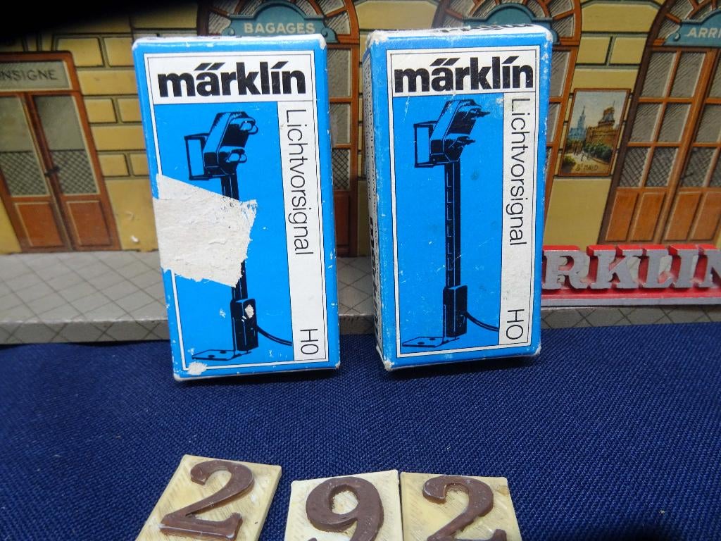 292=Marklin 7236-37 voorsignalen.115, Hobby en Vrije tijd, Modeltreinen | H0, Wisselstroom, Gebruikt, Overige typen, Ophalen of Verzenden