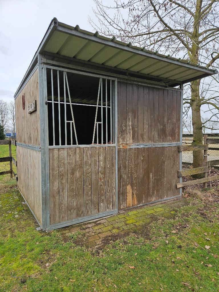 paardenstal, Dieren en Toebehoren, Stalling, 2 of 3 paarden of pony's
