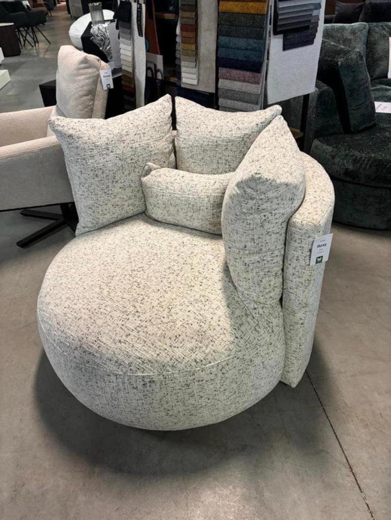 Leuke fauteuil SHOWROOM OPRUIMING, Huis en Inrichting, Fauteuils, Ophalen, Nieuw, 75 tot 100 cm, Stof