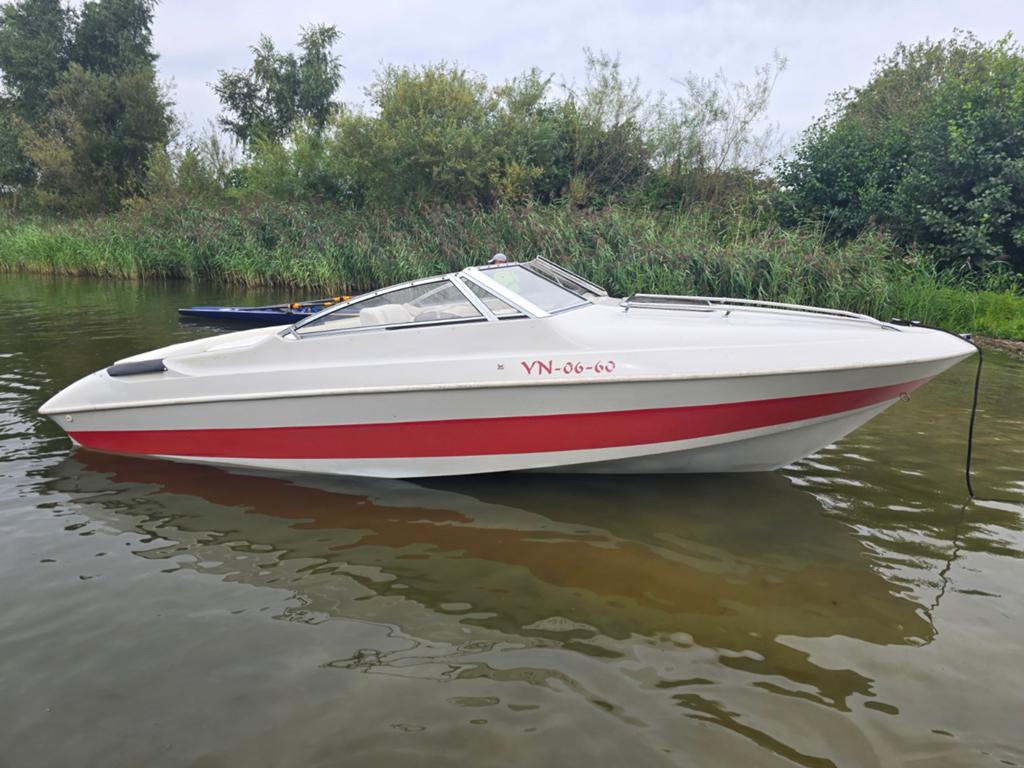 19 ft cuddy cabin larson delta conic v6 5000,00, Ophalen of Verzenden, Bayliner, Polyester