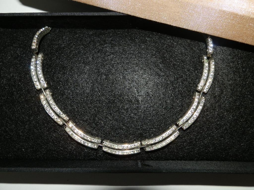 Esher Randel collier. Esha Randel. ITEM., Met kristal, Overige materialen, Ophalen of Verzenden, Zo goed als nieuw